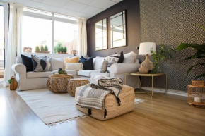Sol y Malaga - Designer Duplex con Terraza y Parking